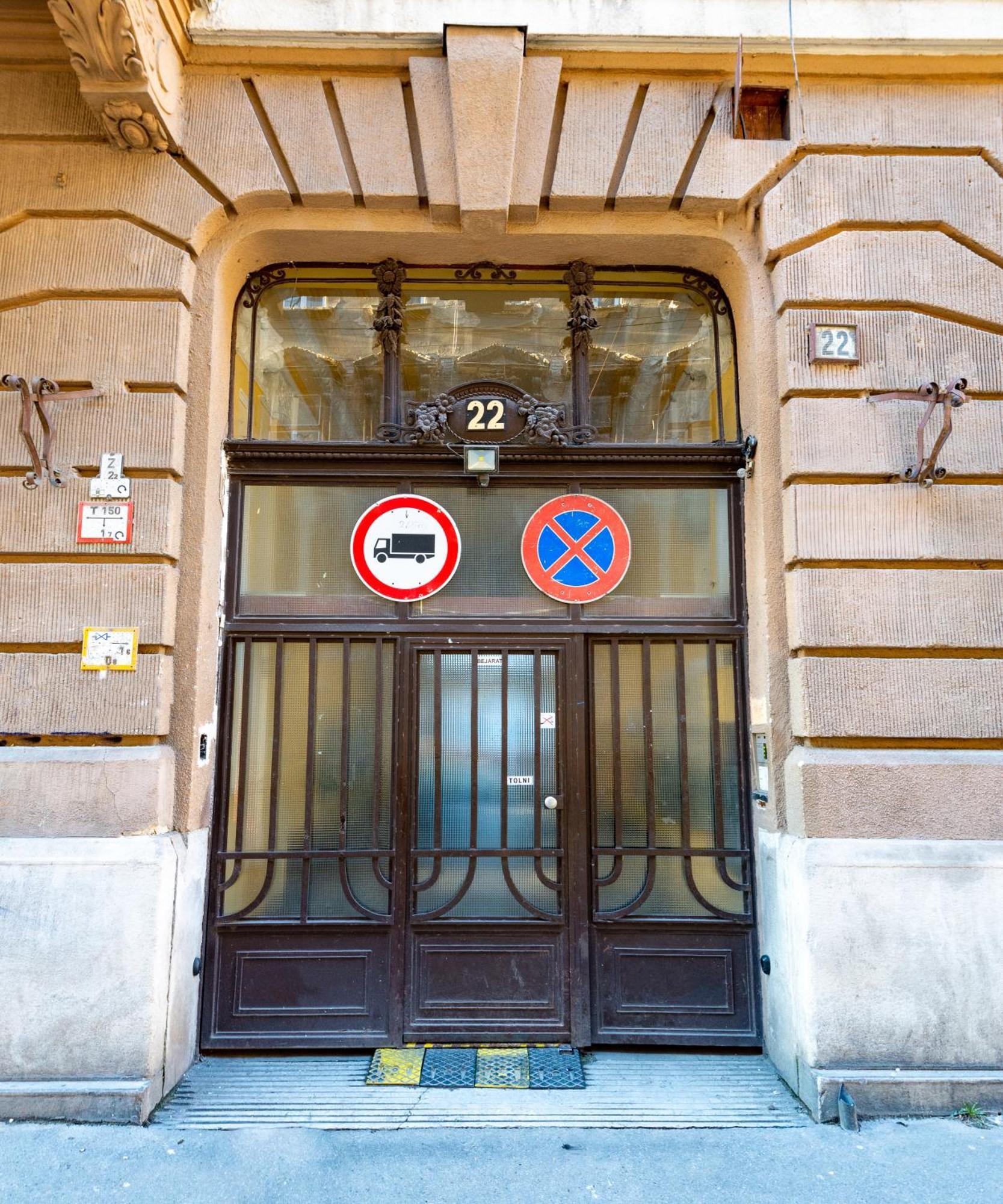 Budapest Holidays Operart Екстер'єр фото